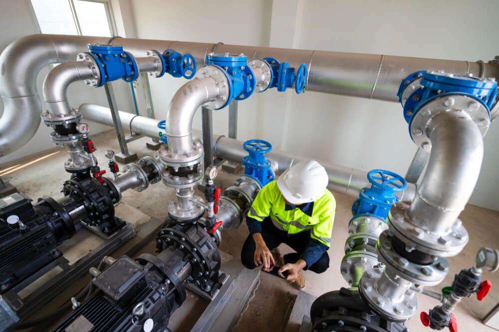 Commercial plumbing maintenance at a business premises